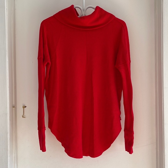 Aritzia TNA waffle knit thermal cowl-neck cotton sweater - Picture 1 of 8